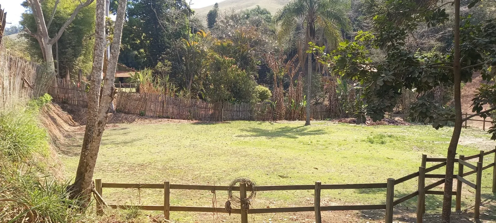 Terreno à venda de 4.200 m² em Paraibuna, SP, Brasil