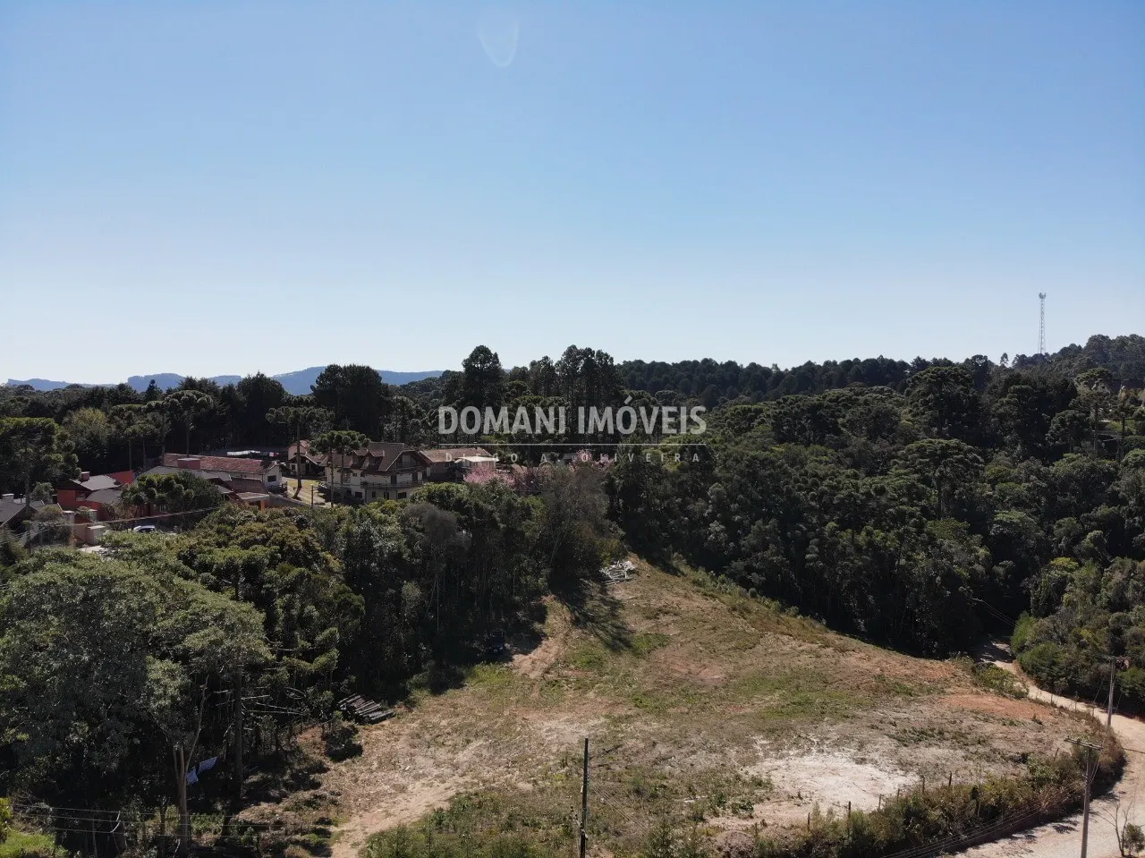 Terreno à venda de 9.600 m² em Campos do Jordão, SP, Brasil