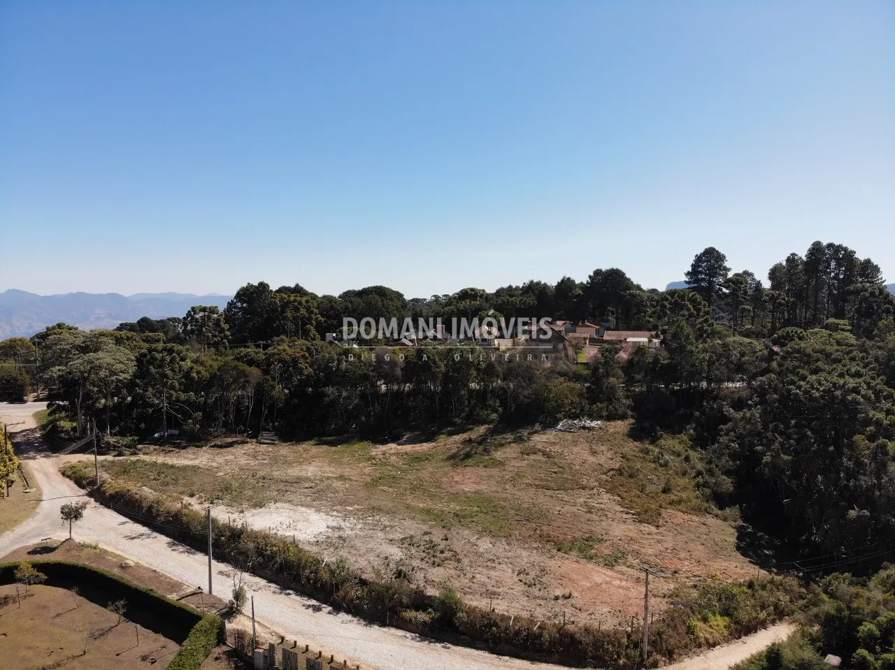 Terreno à venda de 9.600 m² em Campos do Jordão, SP, Brasil