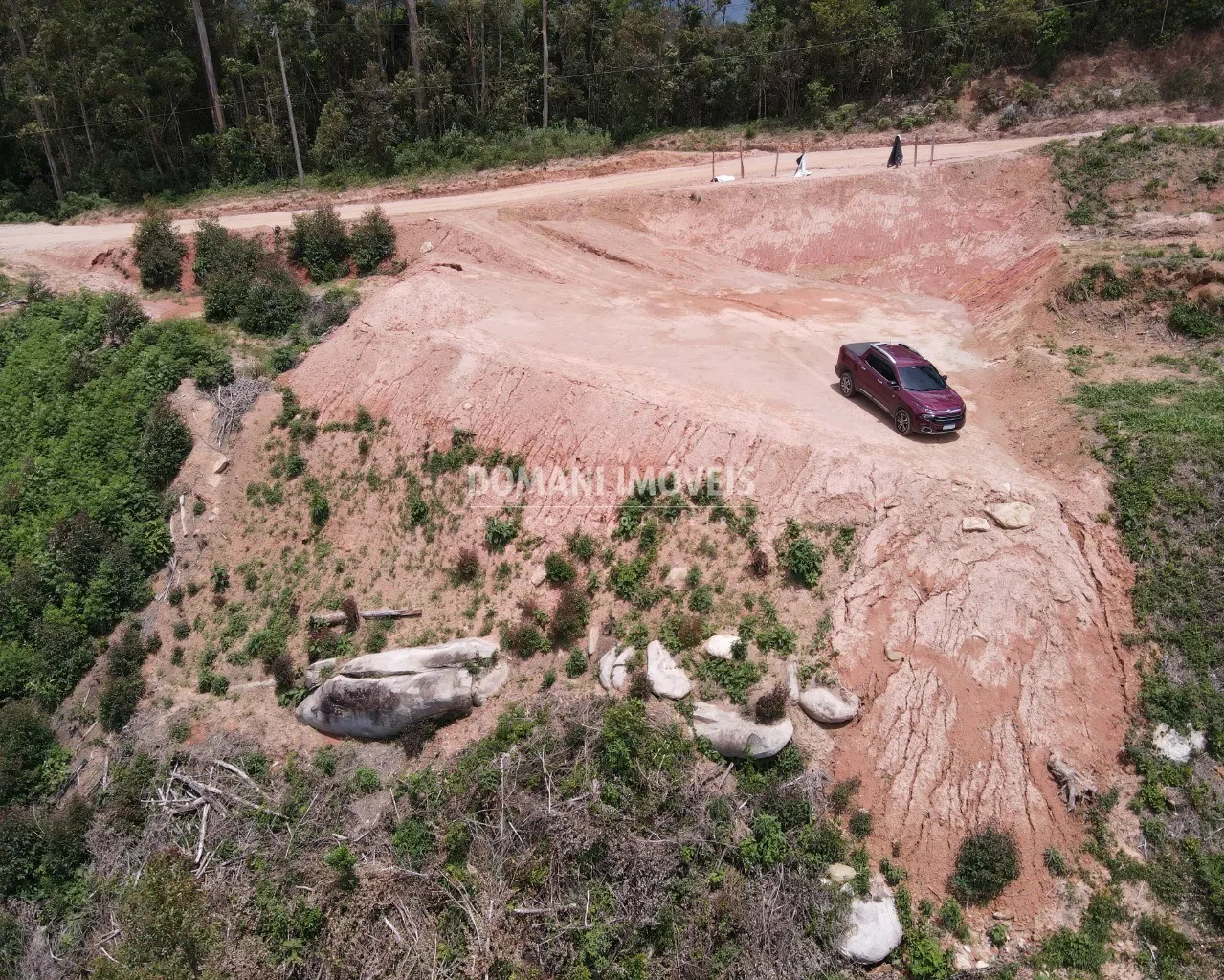 Terreno à venda de 2.430 m² em Campos do Jordão, SP, Brasil