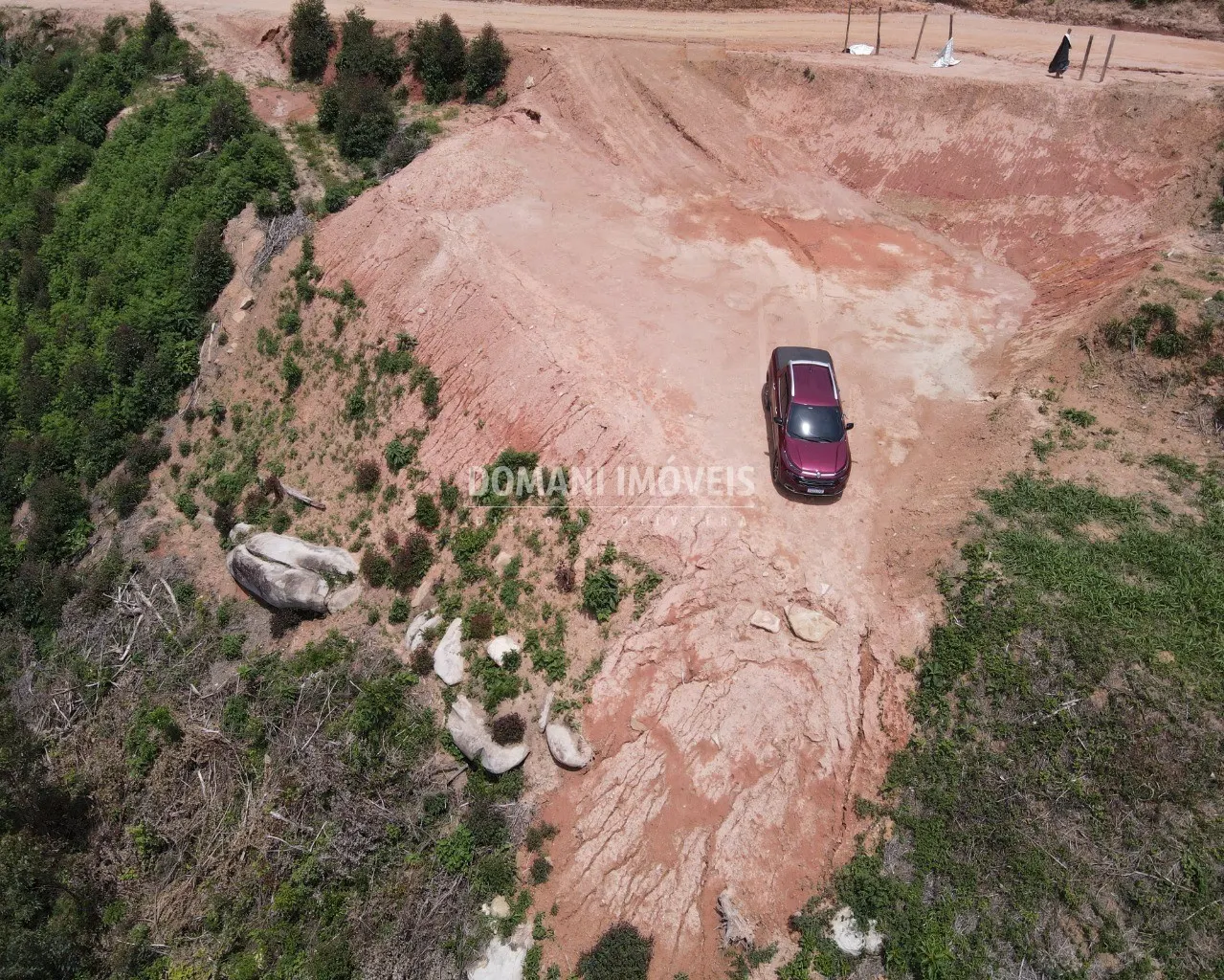 Terreno à venda de 2.430 m² em Campos do Jordão, SP, Brasil