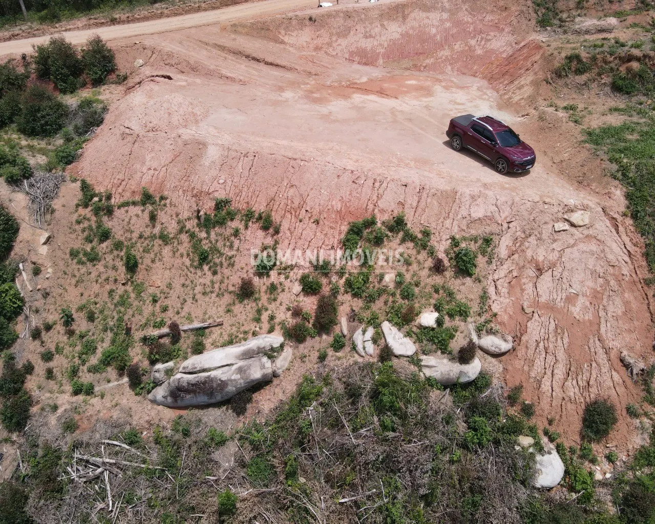Terreno à venda de 2.430 m² em Campos do Jordão, SP, Brasil