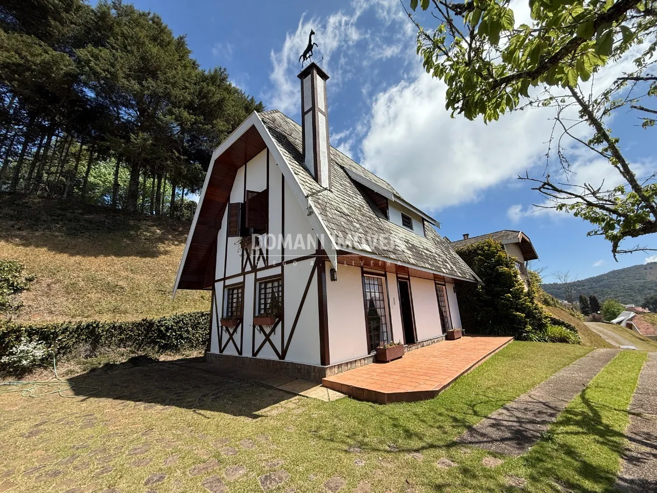 Casa à venda de 1.180 m² em Campos do Jordão, SP, Brasil
