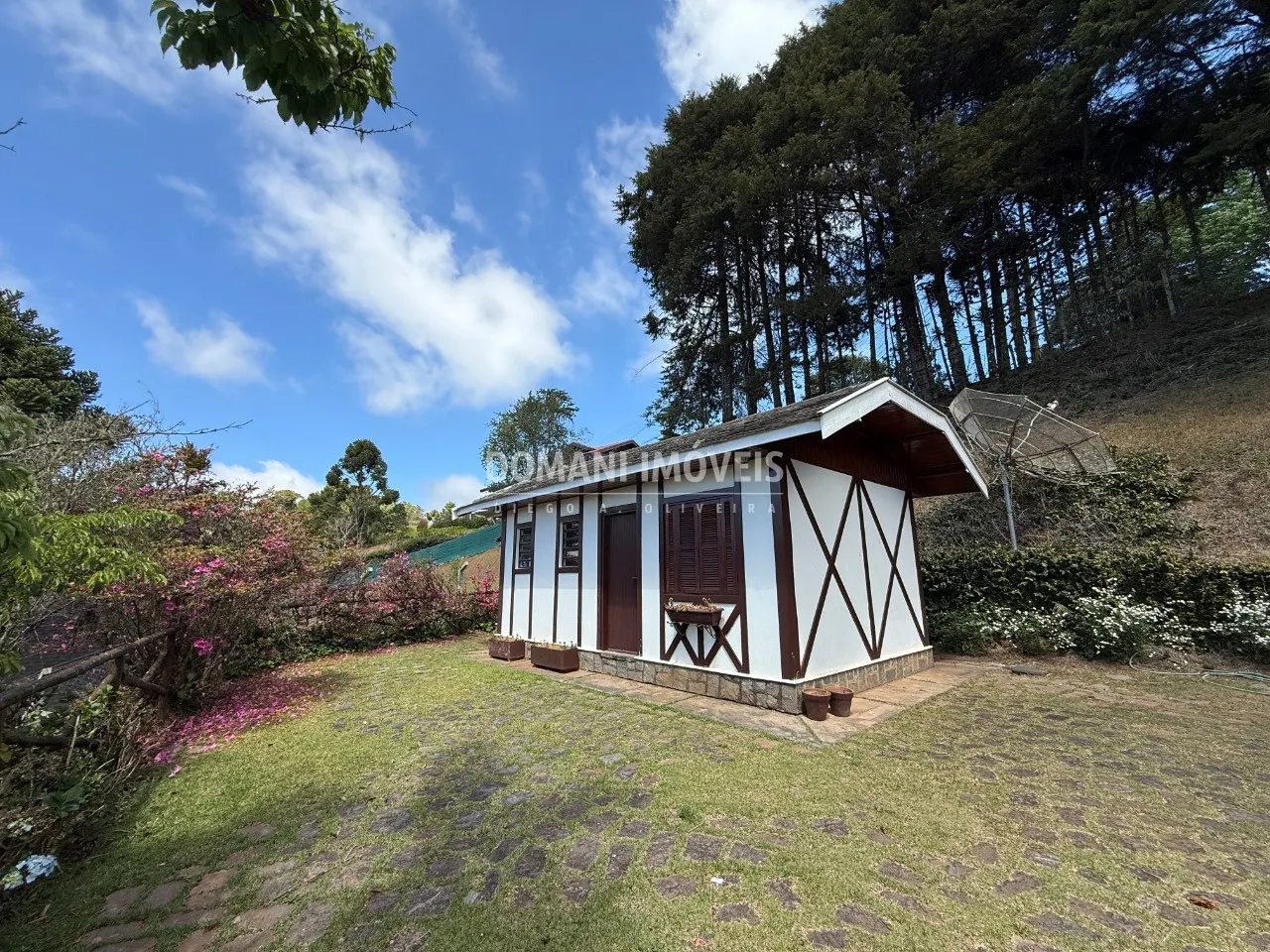 Casa à venda de 1.180 m² em Campos do Jordão, SP, Brasil