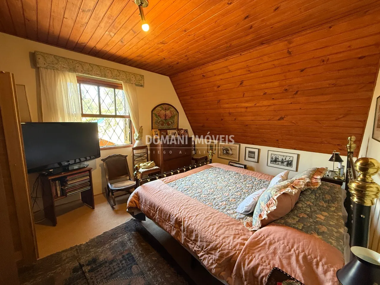 Casa à venda de 1.180 m² em Campos do Jordão, SP, Brasil
