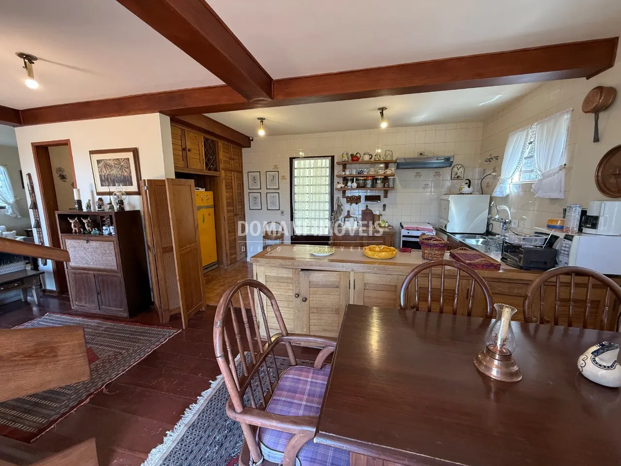 Casa à venda de 1.180 m² em Campos do Jordão, SP, Brasil