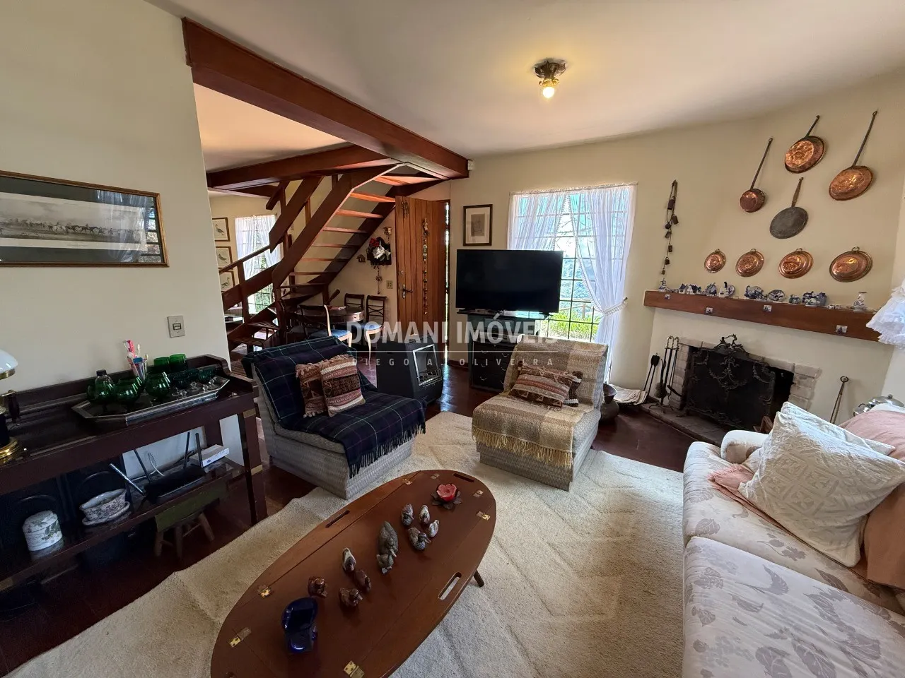 Casa à venda de 1.180 m² em Campos do Jordão, SP, Brasil