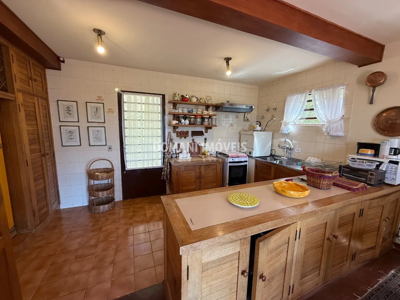 Casa à venda de 1.180 m² em Campos do Jordão, SP, Brasil