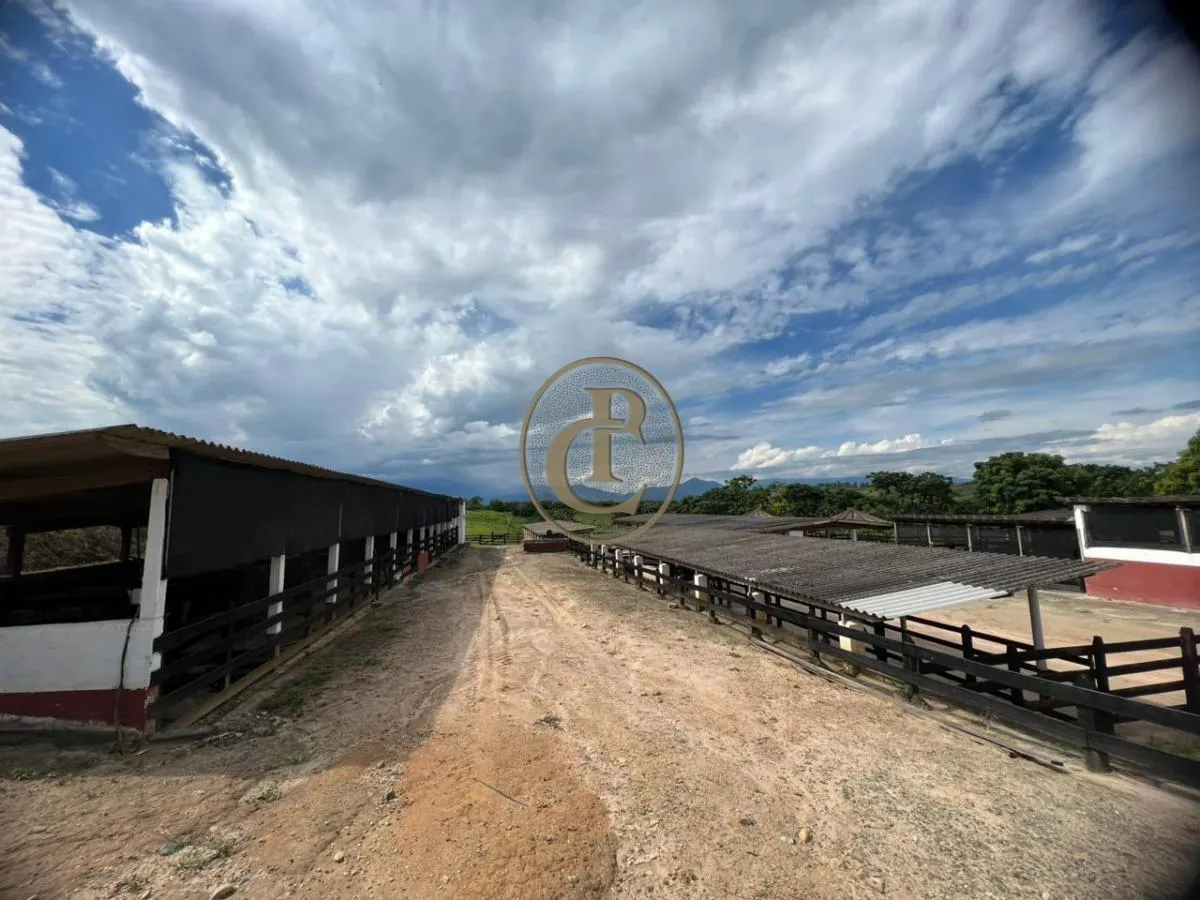 Fazenda à venda de 6.000 ha em Cachoeira Paulista, SP, Brasil
