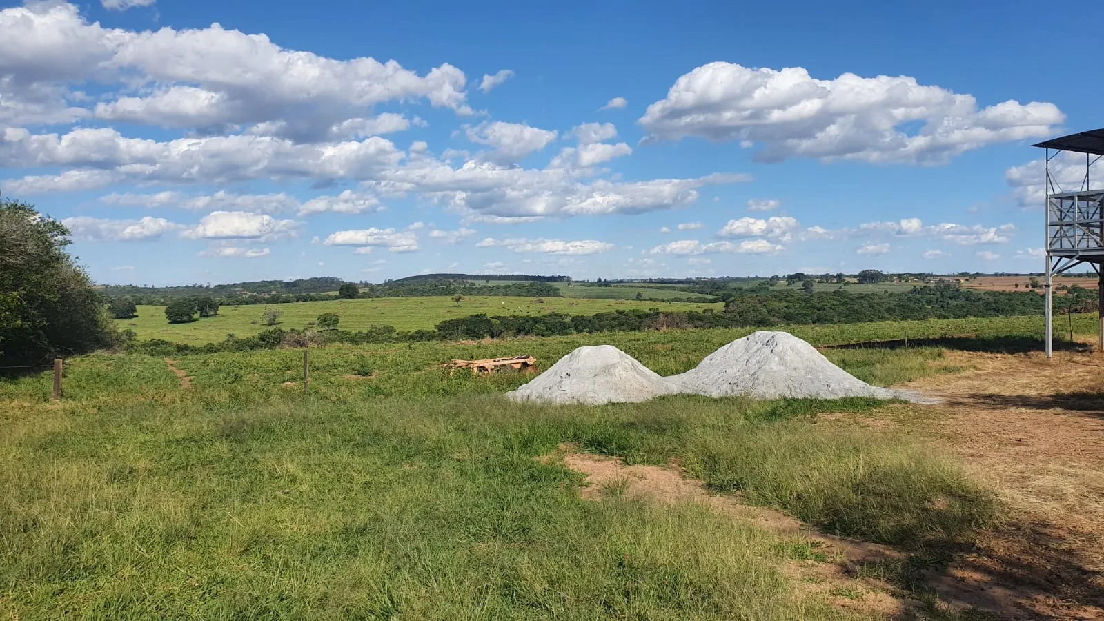 Fazenda à venda de 247 ha em Botucatu, SP, Brasil