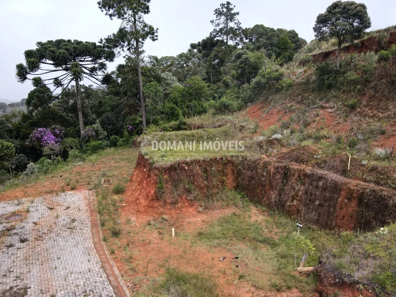 Terreno à venda de 380 m² em Campos do Jordão, SP, Brasil