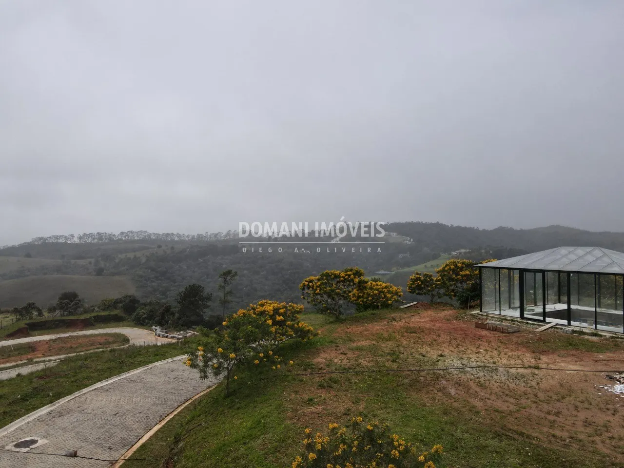 Terreno à venda de 380 m² em Campos do Jordão, SP, Brasil
