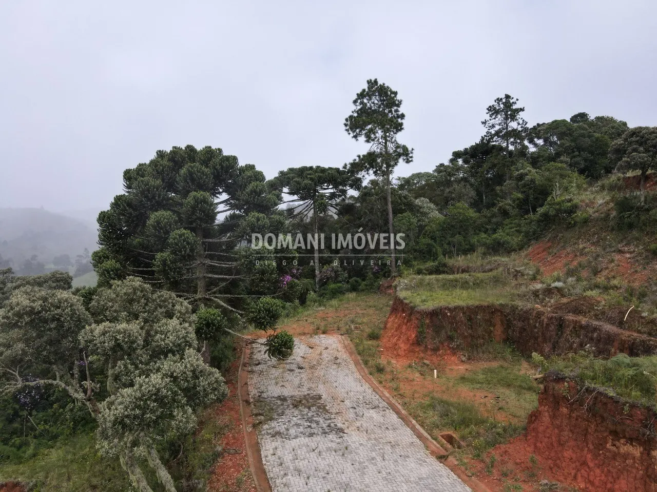 Terreno à venda de 380 m² em Campos do Jordão, SP, Brasil