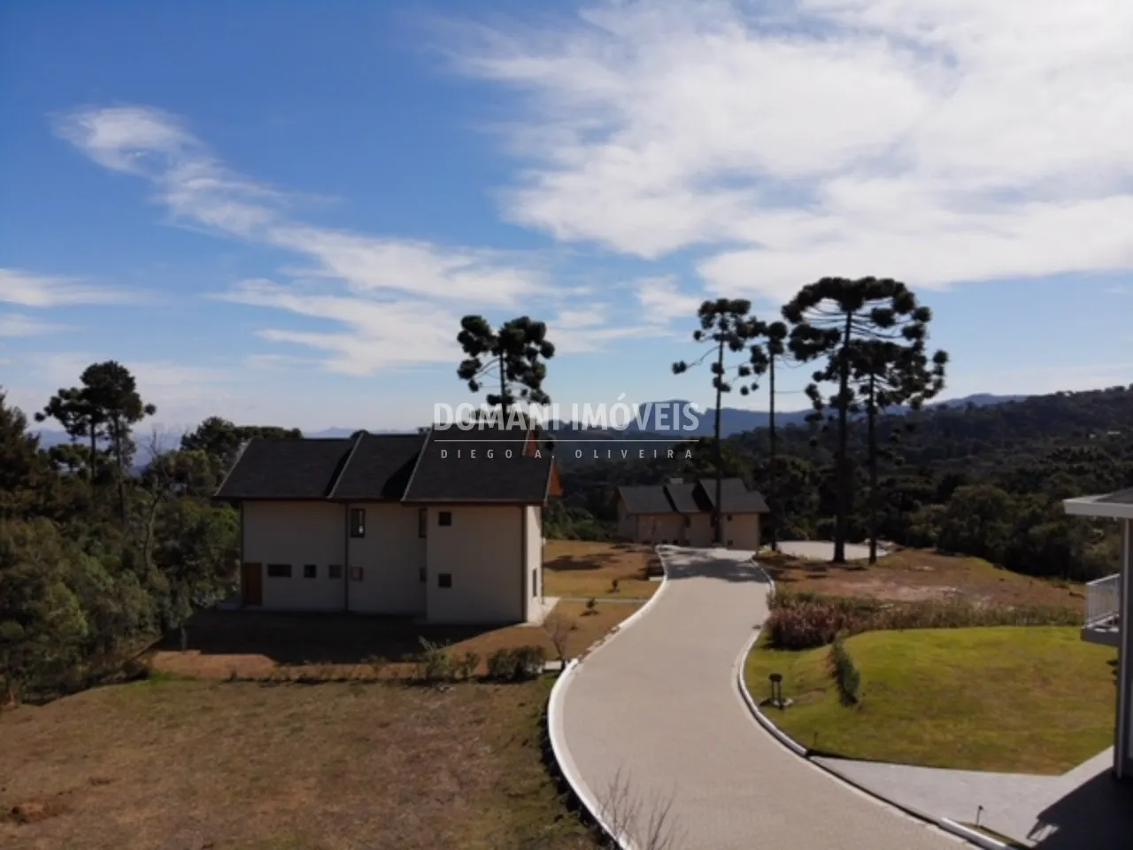 Terreno à venda de 1.320 m² em Campos do Jordão, SP, Brasil