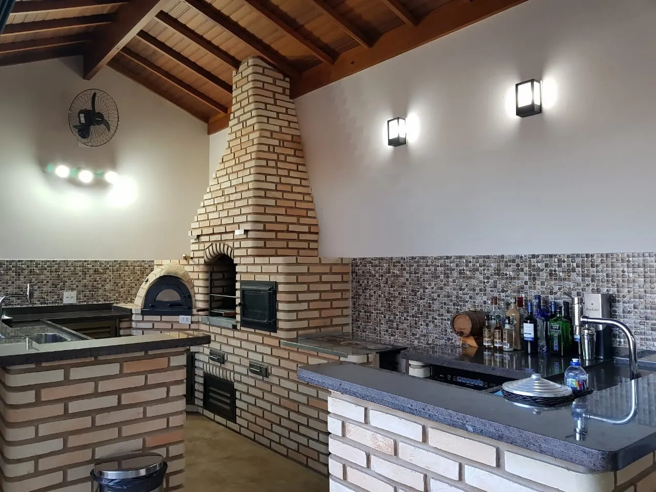 Casa à venda de 450 m² em Americana, SP, Brasil