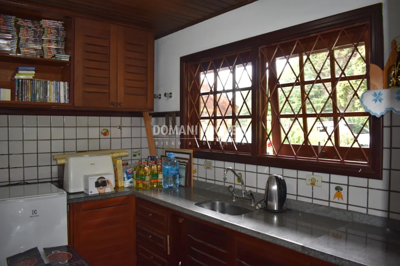 Casa à venda de 1.210 m² em Campos do Jordão, SP, Brasil