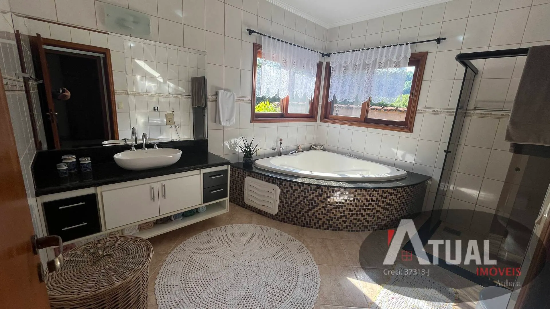 Casa à venda de 976 m² em Bom Jesus dos Perdões, SP, Brasil