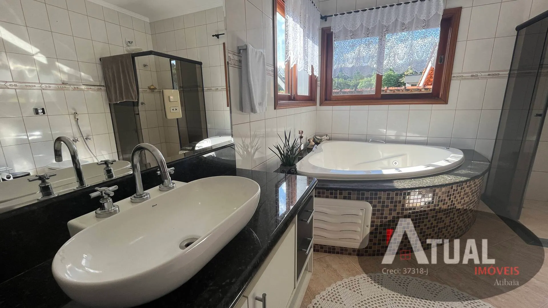 Casa à venda de 976 m² em Bom Jesus dos Perdões, SP, Brasil