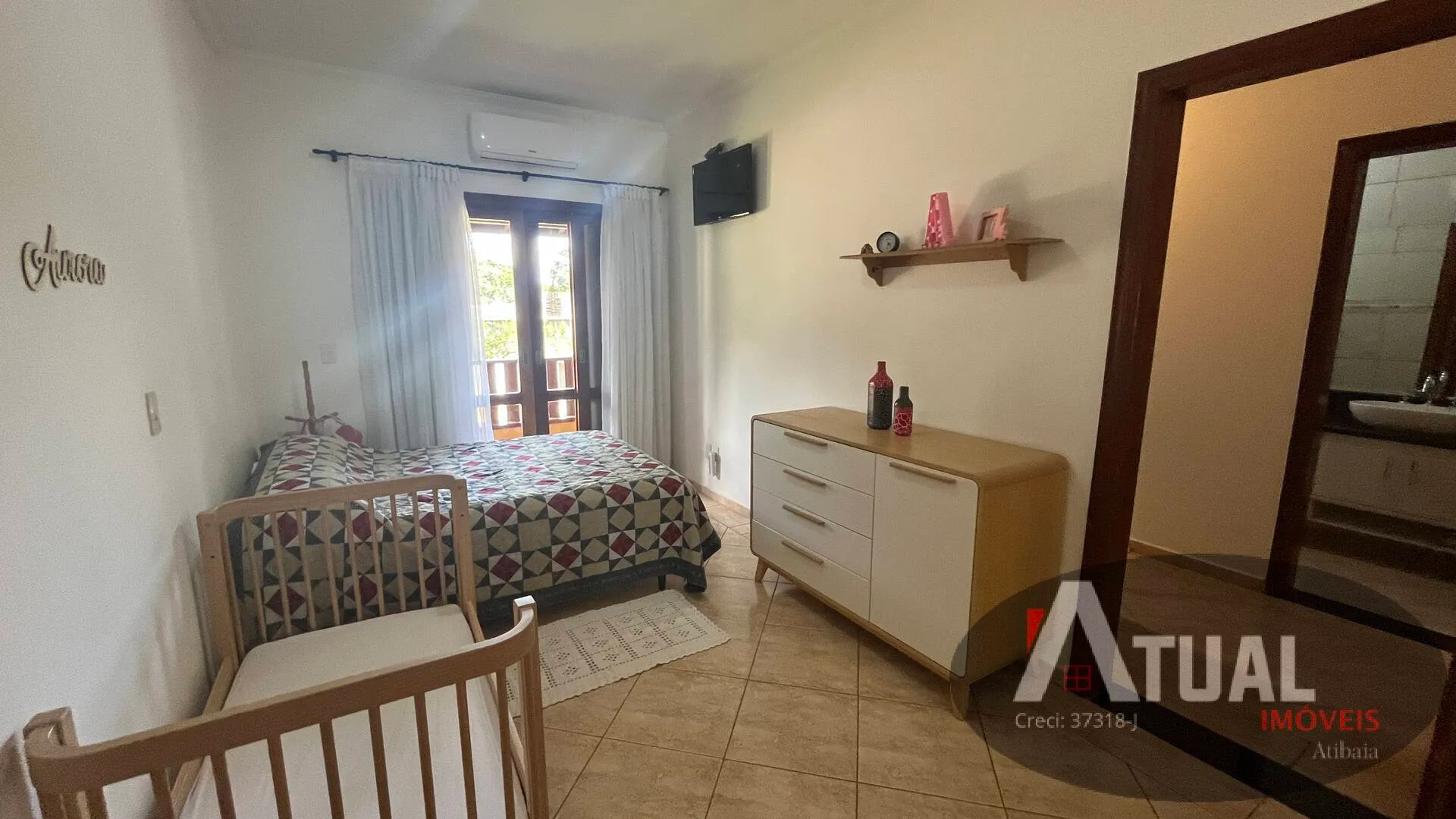 Casa à venda de 976 m² em Bom Jesus dos Perdões, SP, Brasil
