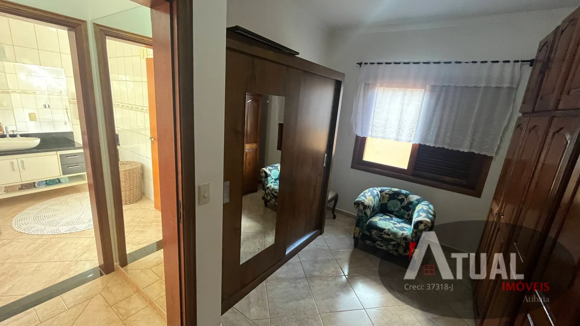 Casa à venda de 976 m² em Bom Jesus dos Perdões, SP, Brasil