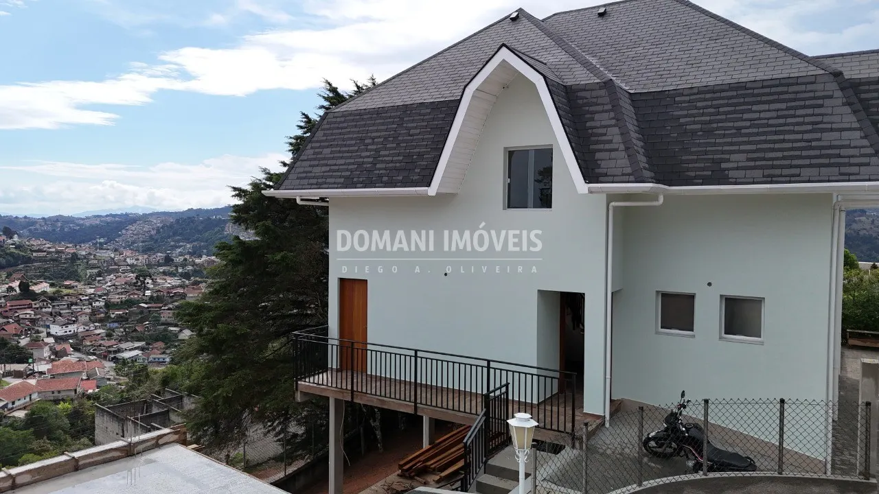 Casa à venda de 320 m² em Campos do Jordão, SP, Brasil