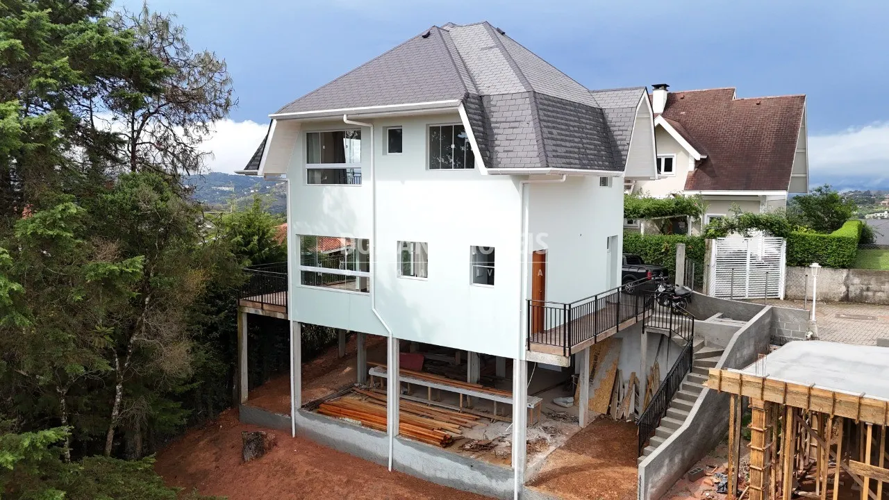 Casa à venda de 320 m² em Campos do Jordão, SP, Brasil