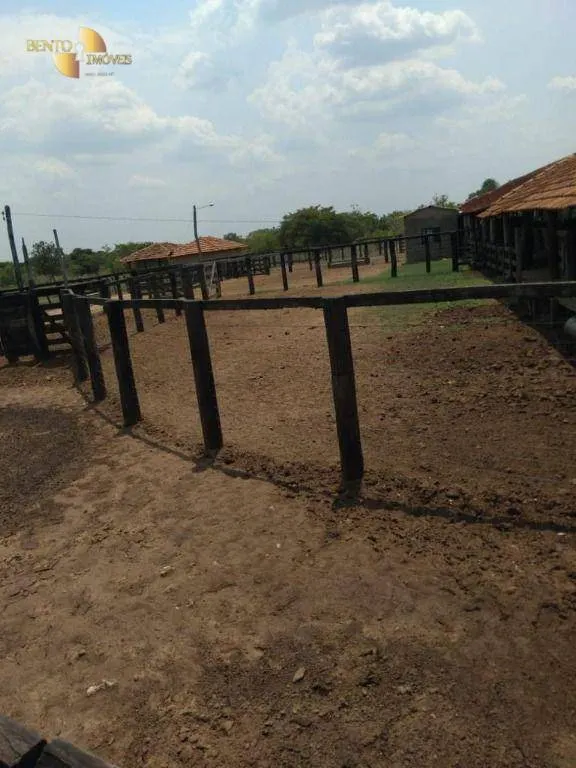 Fazenda à venda de 11.900 ha em Ribeirão Cascalheira, MT, Brasil