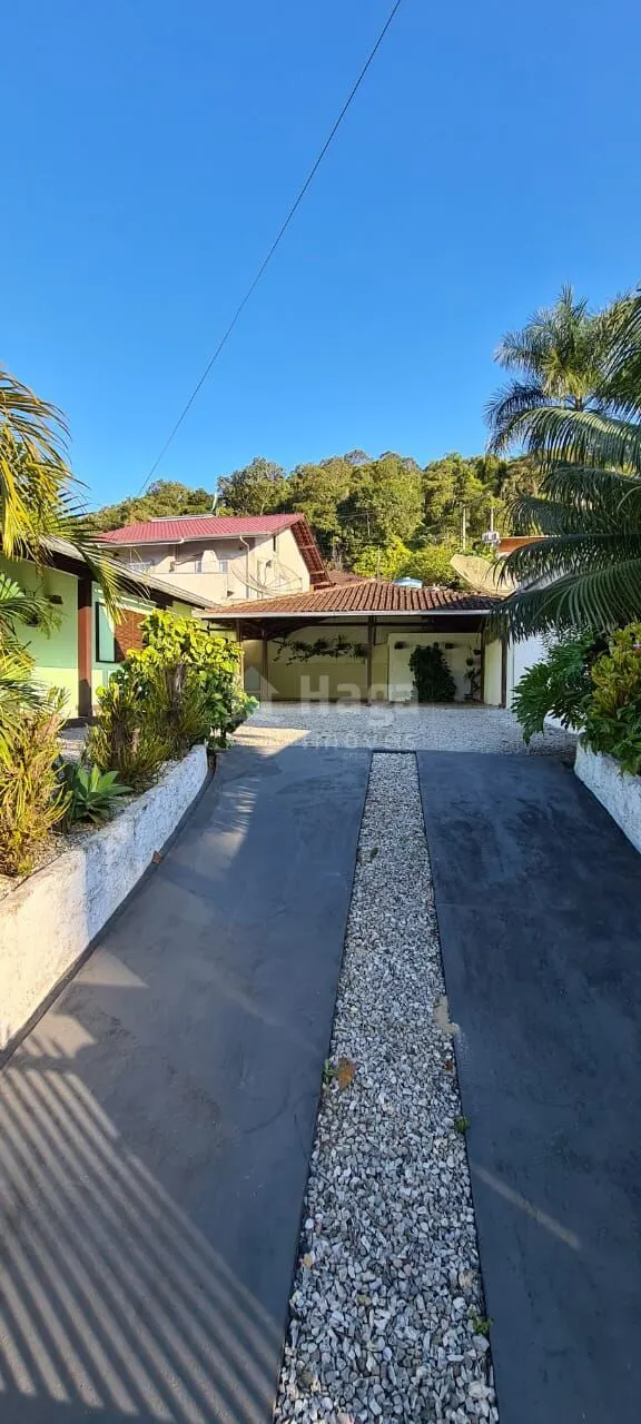 Casa à venda de 440 m² em Brusque, SC, Brasil