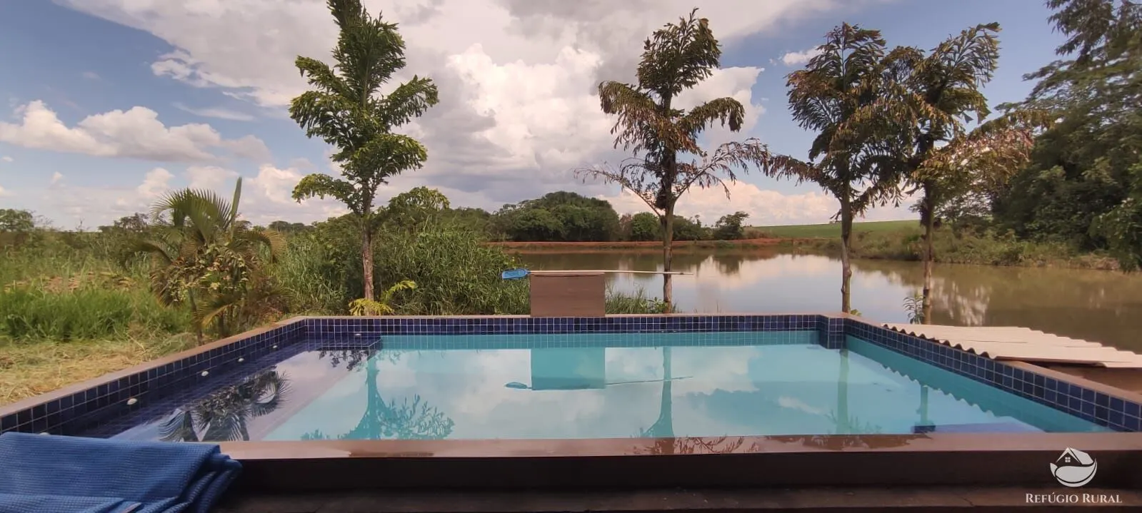 Sítio à venda de 3.600 m² em Santa Helena de Goiás, GO, Brasil