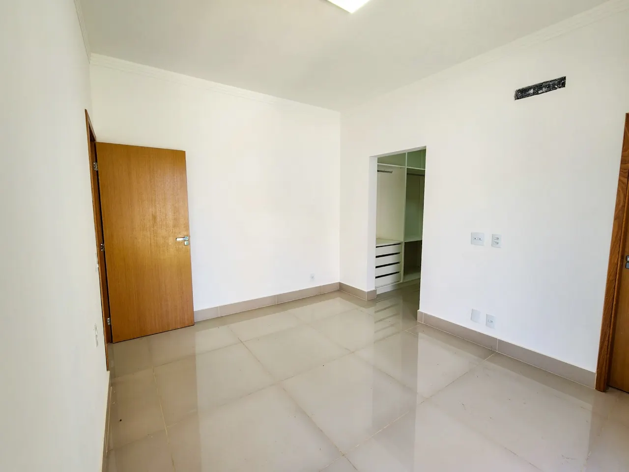 Casa à venda de 250 m² em Hortolândia, SP, Brasil