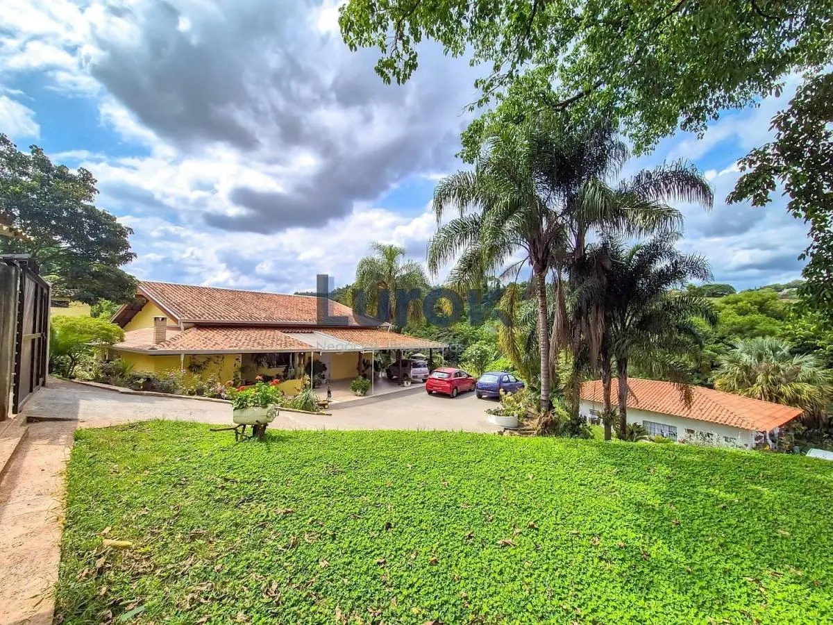 Chácara à venda de 5.000 m² em Valinhos, SP, Brasil