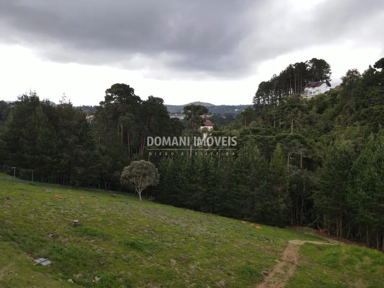 Plot for sale of 1,200 m² in Campos do Jordão, SP, Brazil