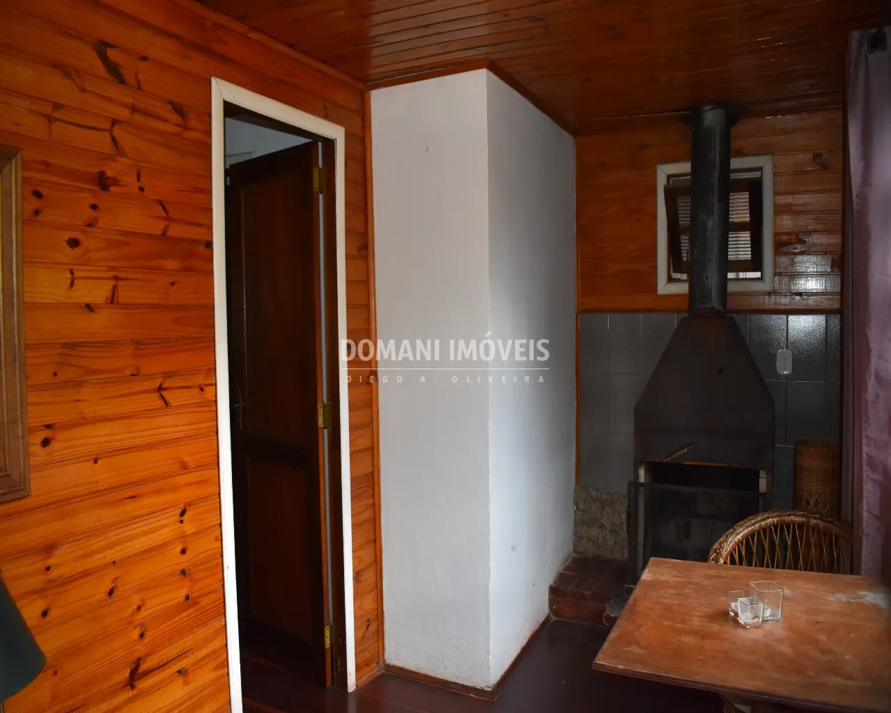 Casa à venda de 4.220 m² em Campos do Jordão, SP, Brasil
