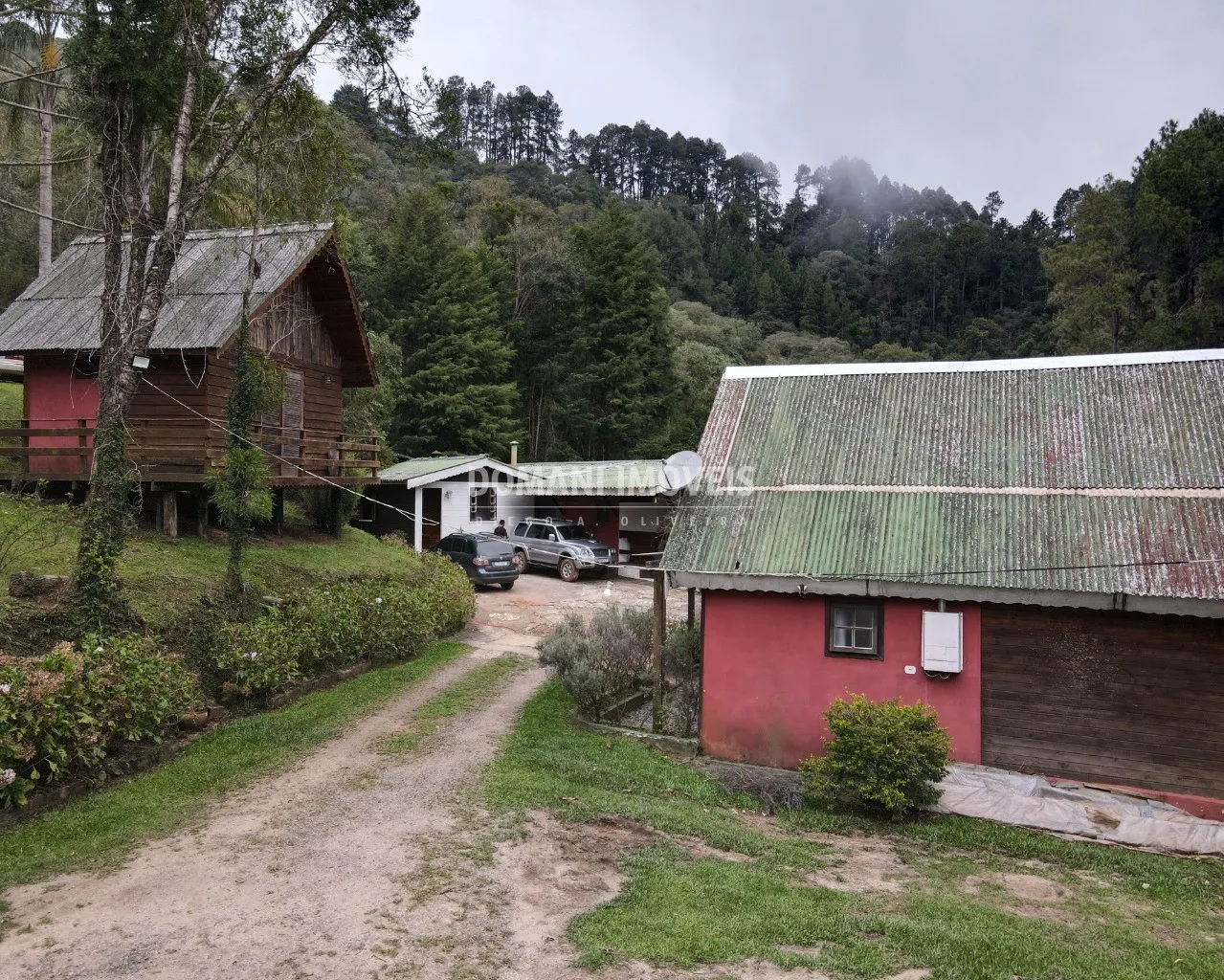 Casa à venda de 4.220 m² em Campos do Jordão, SP, Brasil