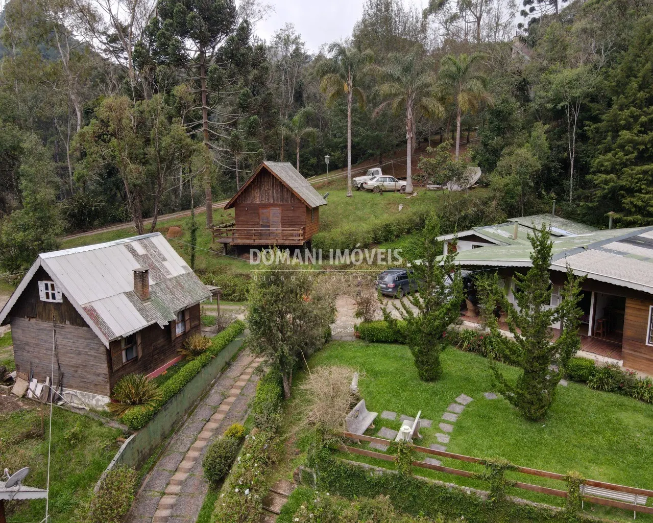 Casa à venda de 4.220 m² em Campos do Jordão, SP, Brasil