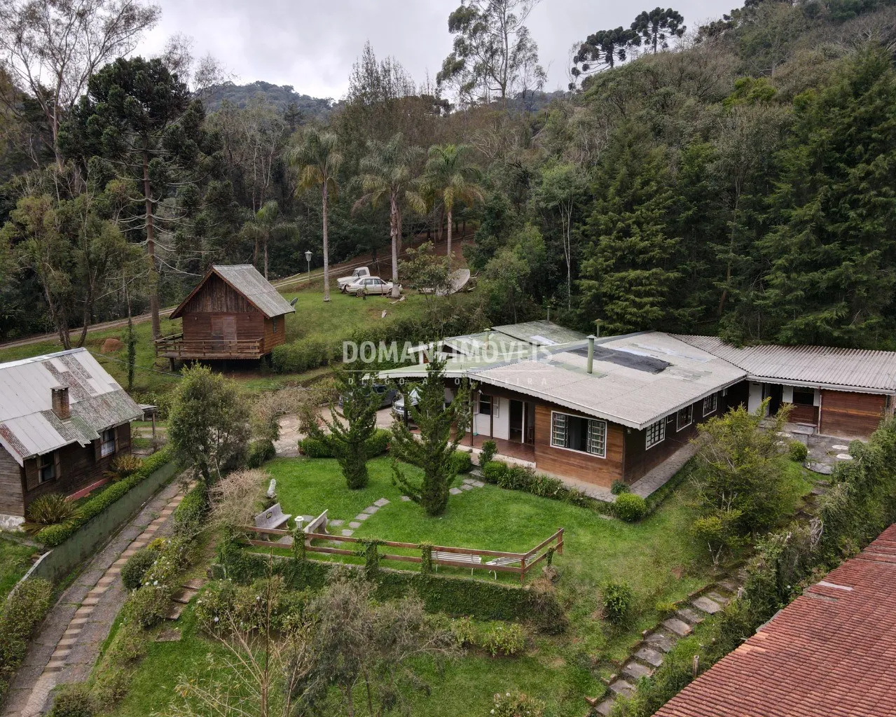 Casa à venda de 4.220 m² em Campos do Jordão, SP, Brasil