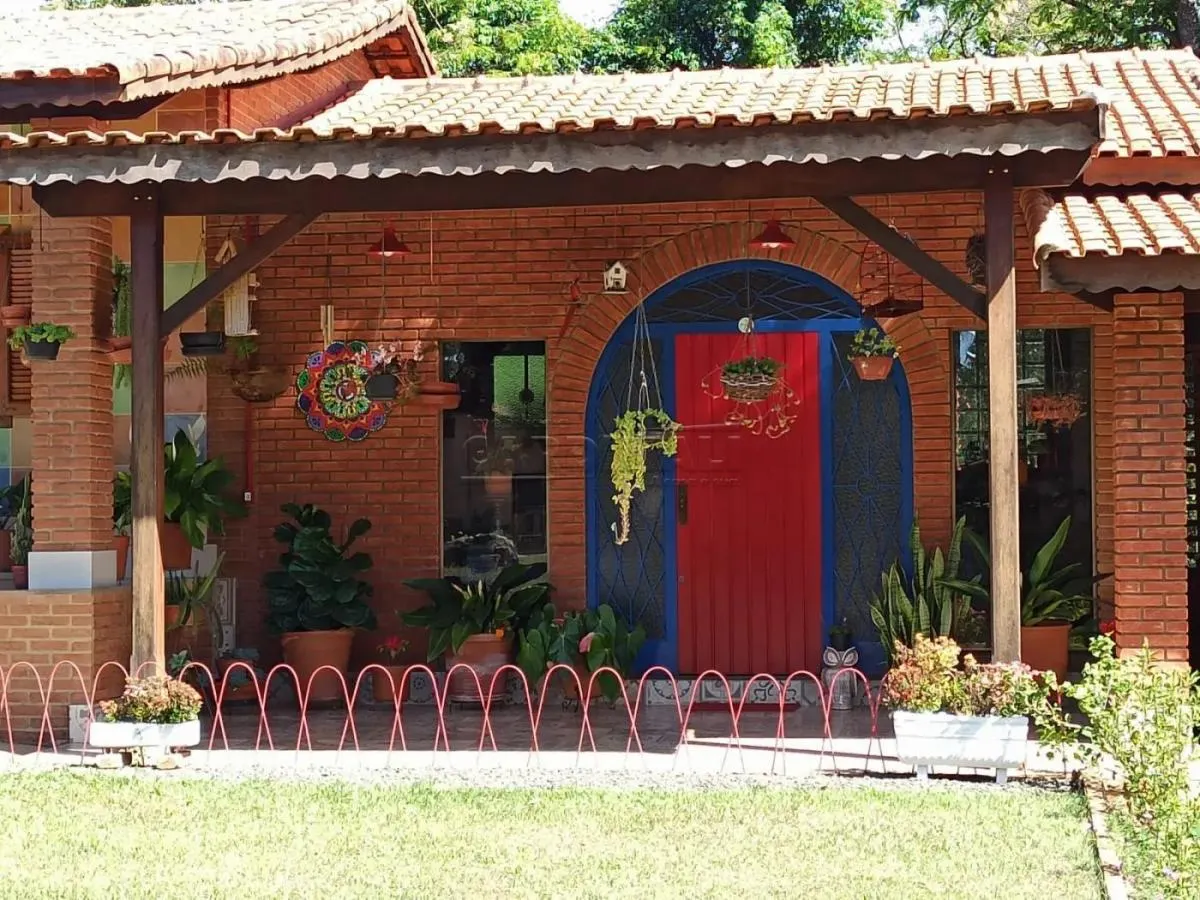Country home for sale of 365 m² in Analândia, SP, Brazil