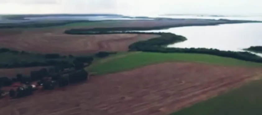 Fazenda à venda de 692 ha em Sertaneja, PR, Brasil