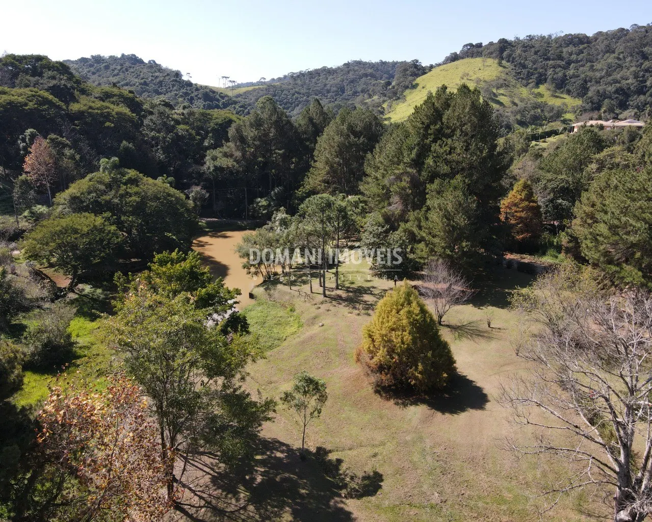 Terreno à venda de 7.300 m² em Santo Antônio do Pinhal, SP, Brasil