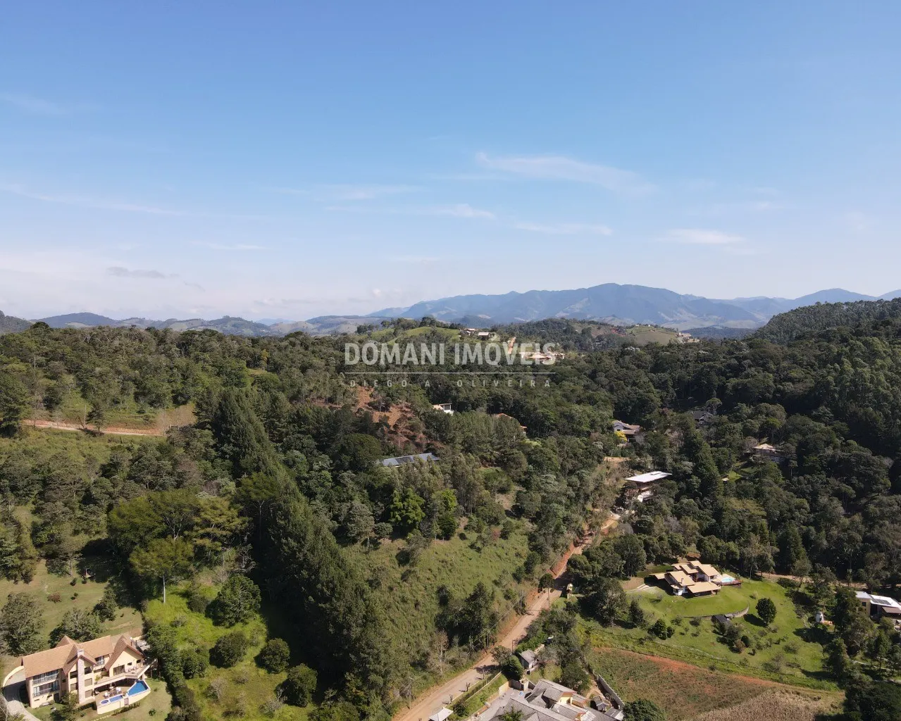 Terreno à venda de 7.300 m² em Santo Antônio do Pinhal, SP, Brasil