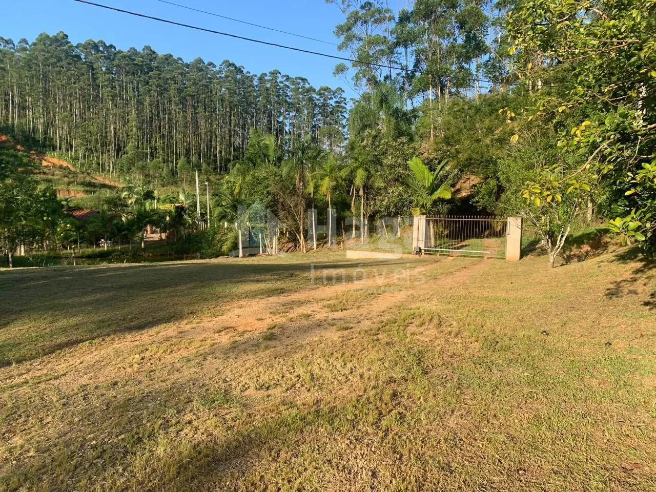 Fazenda à venda de 5.548 m² em Tijucas, SC, Brasil