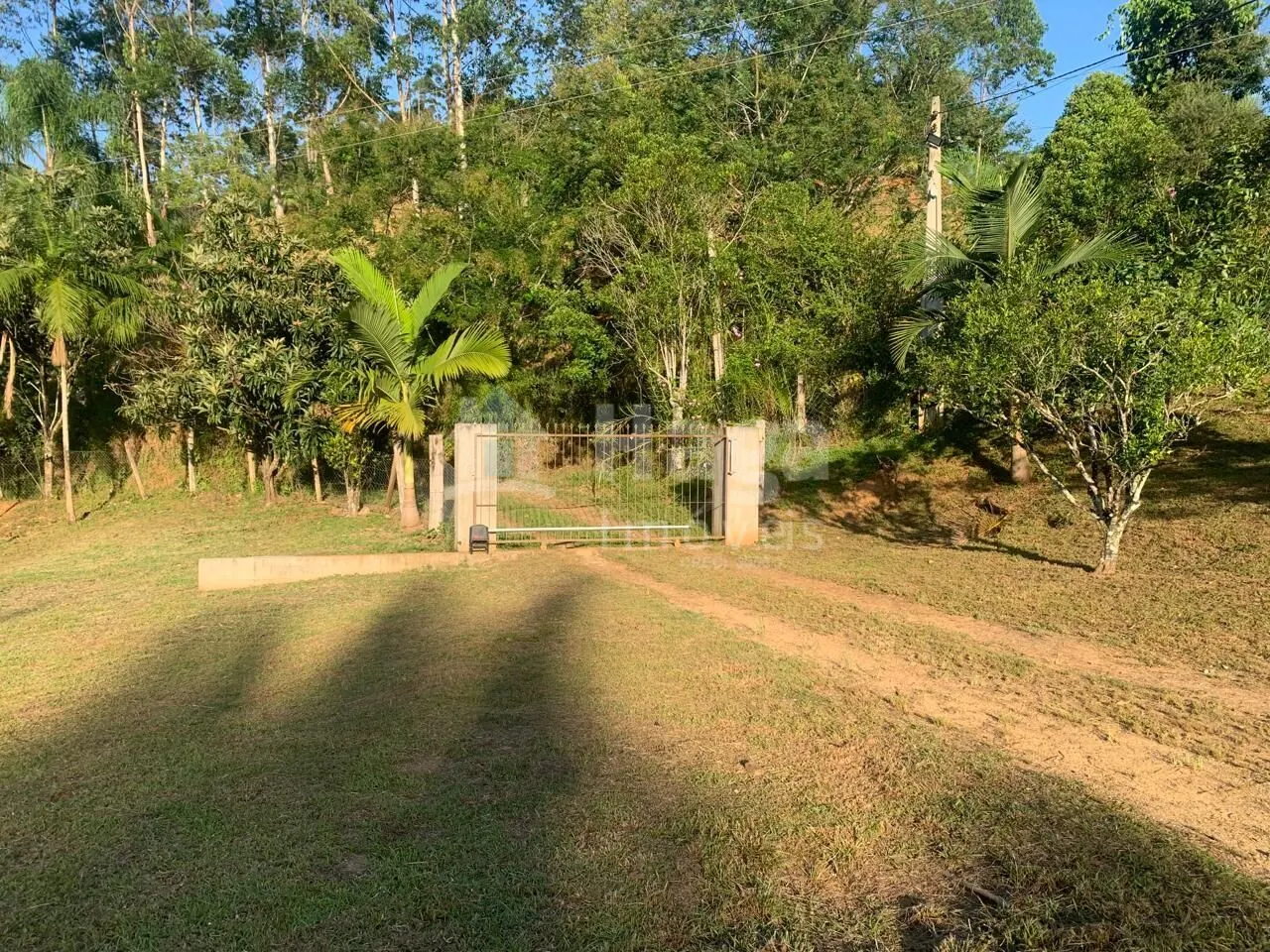 Fazenda à venda de 5.548 m² em Tijucas, SC, Brasil