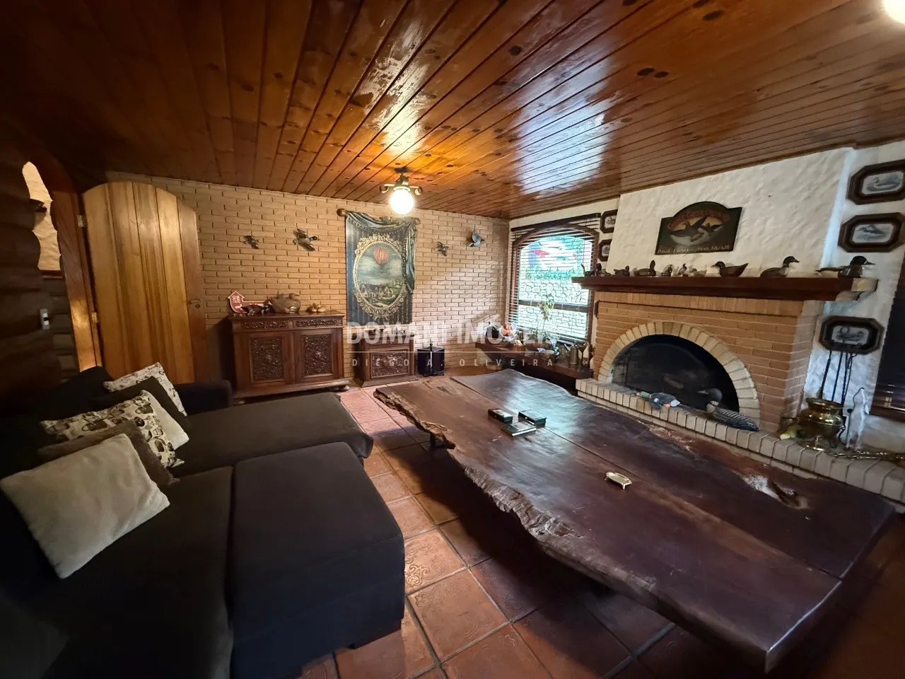 Casa à venda de 1.410 m² em Campos do Jordão, SP, Brasil