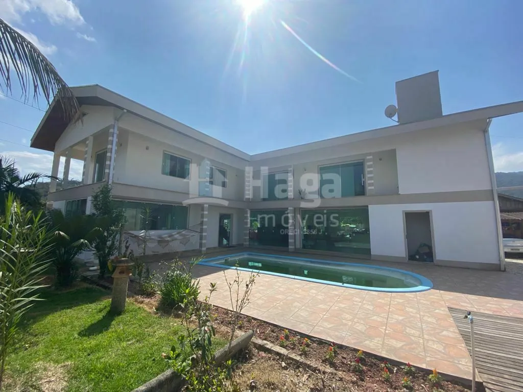 House for sale of 2 acres in Guabiruba, SC, Brazil