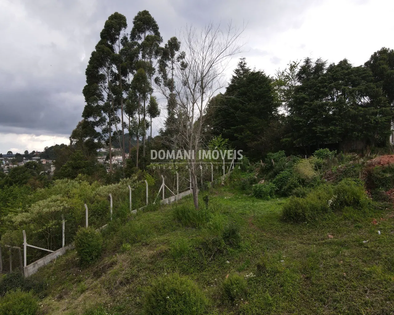 Terreno à venda de 550 m² em Campos do Jordão, SP, Brasil