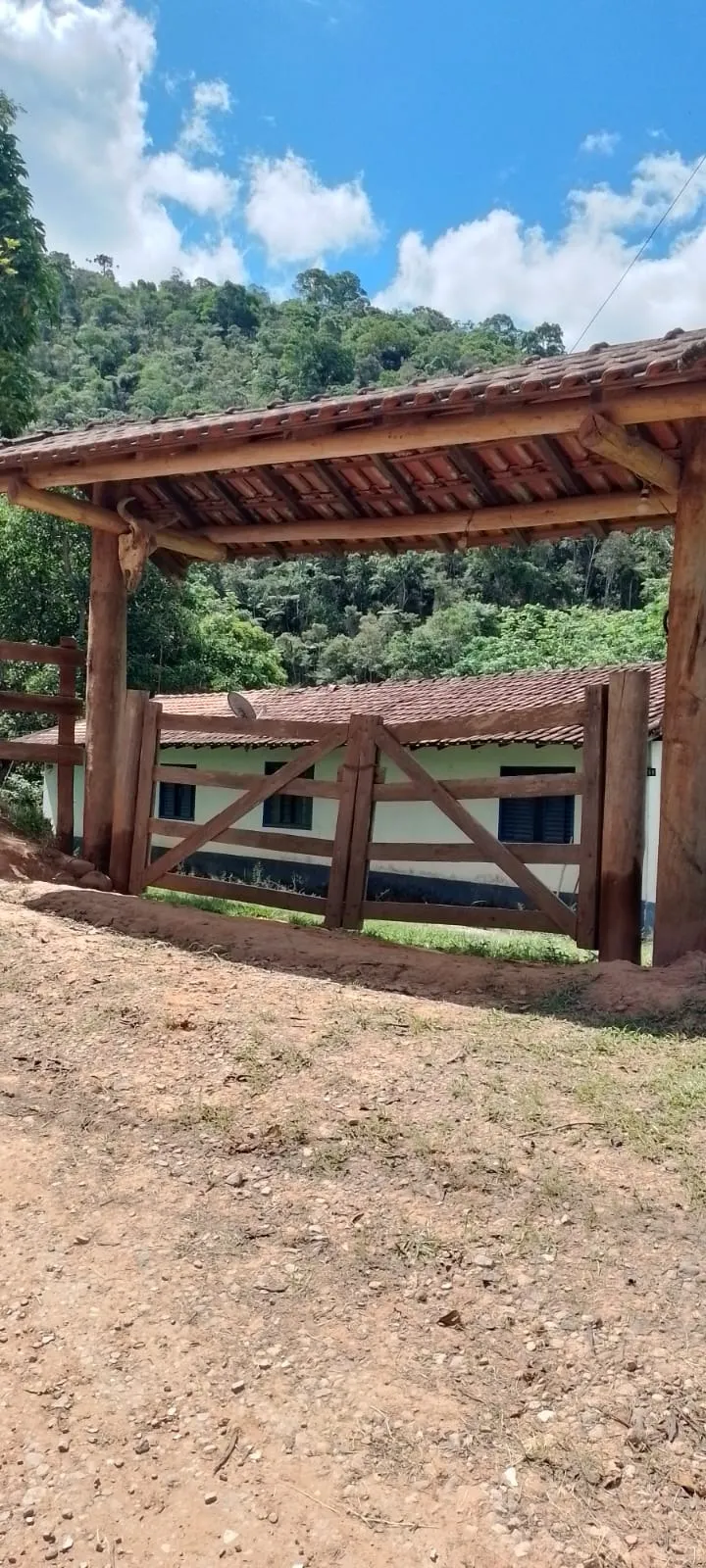 Country home for sale of 2,761 m² in São José dos Campos, SP, Brazil