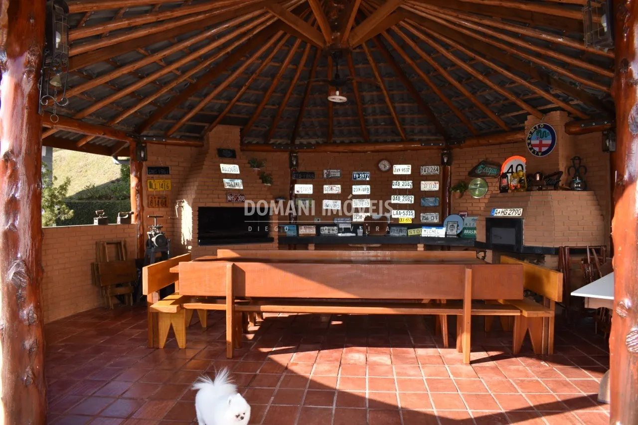 Casa à venda de 7.880 m² em Campos do Jordão, SP, Brasil