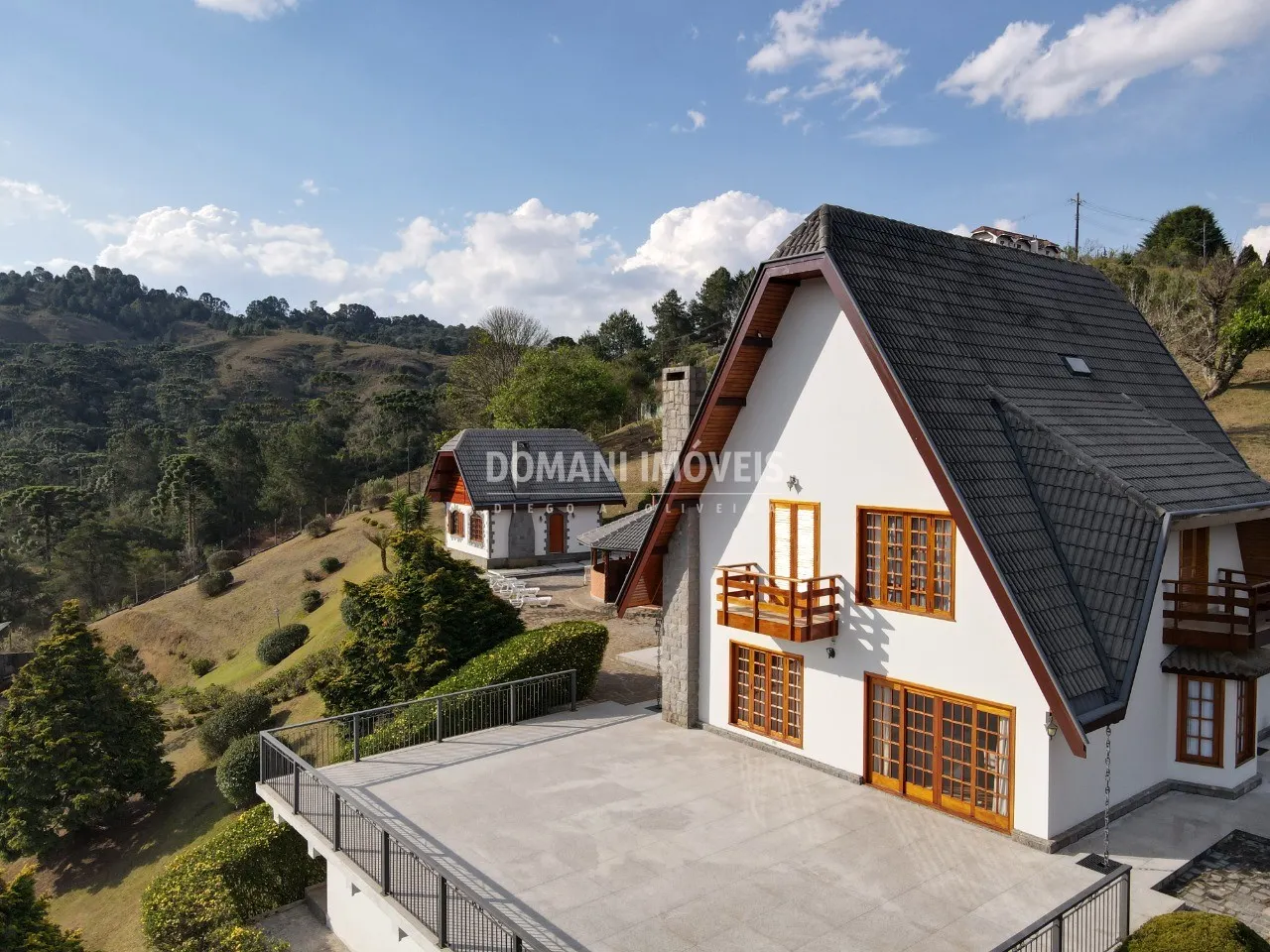 Casa à venda de 7.880 m² em Campos do Jordão, SP, Brasil