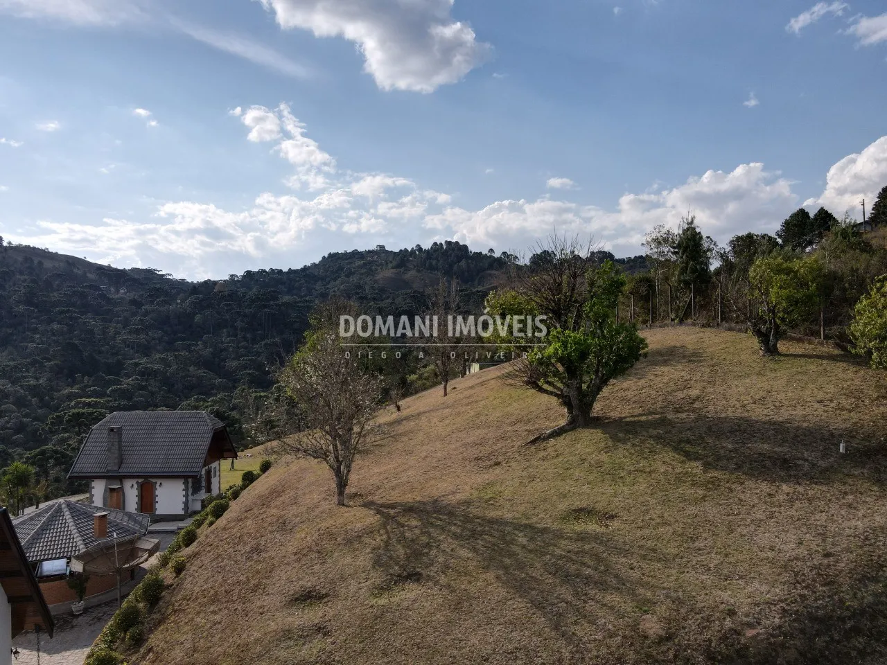 Casa à venda de 7.880 m² em Campos do Jordão, SP, Brasil