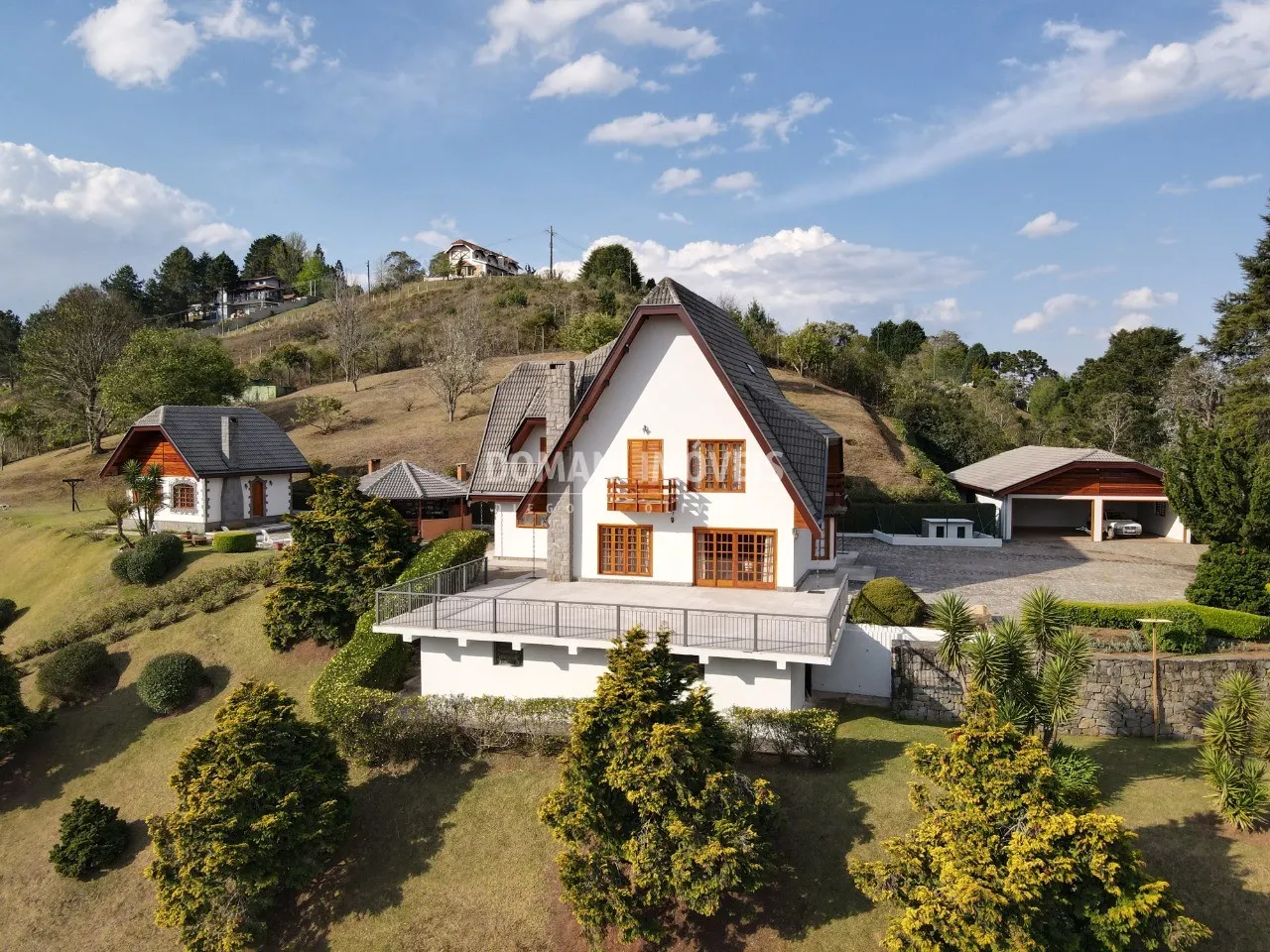 Casa à venda de 7.880 m² em Campos do Jordão, SP, Brasil